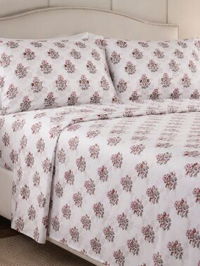 🩷. Floral Cotton Bed Sheet Set in Pink and Cream